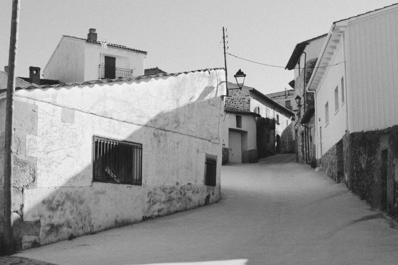Perales del Puerto La Grulla Gris 게스트하우스 외부 사진